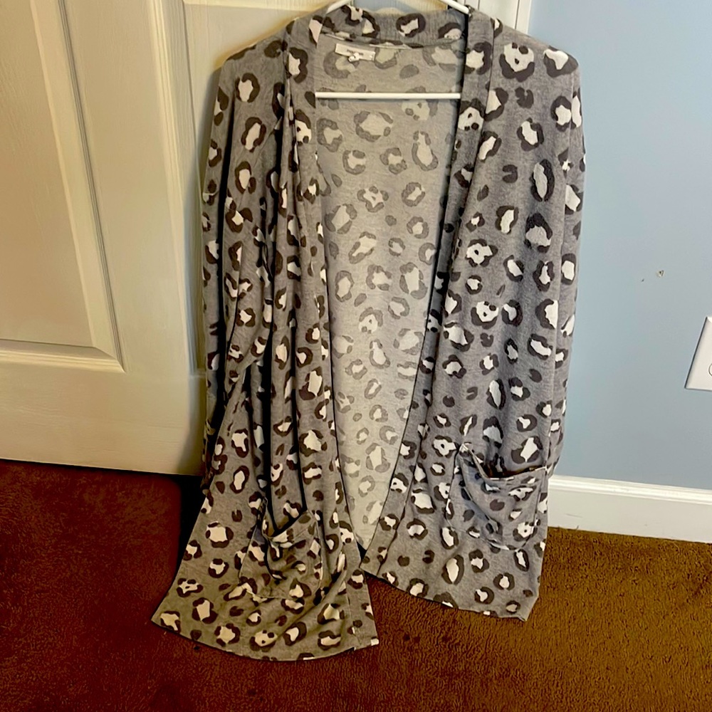 Maurices cheetah cardigan Size 2